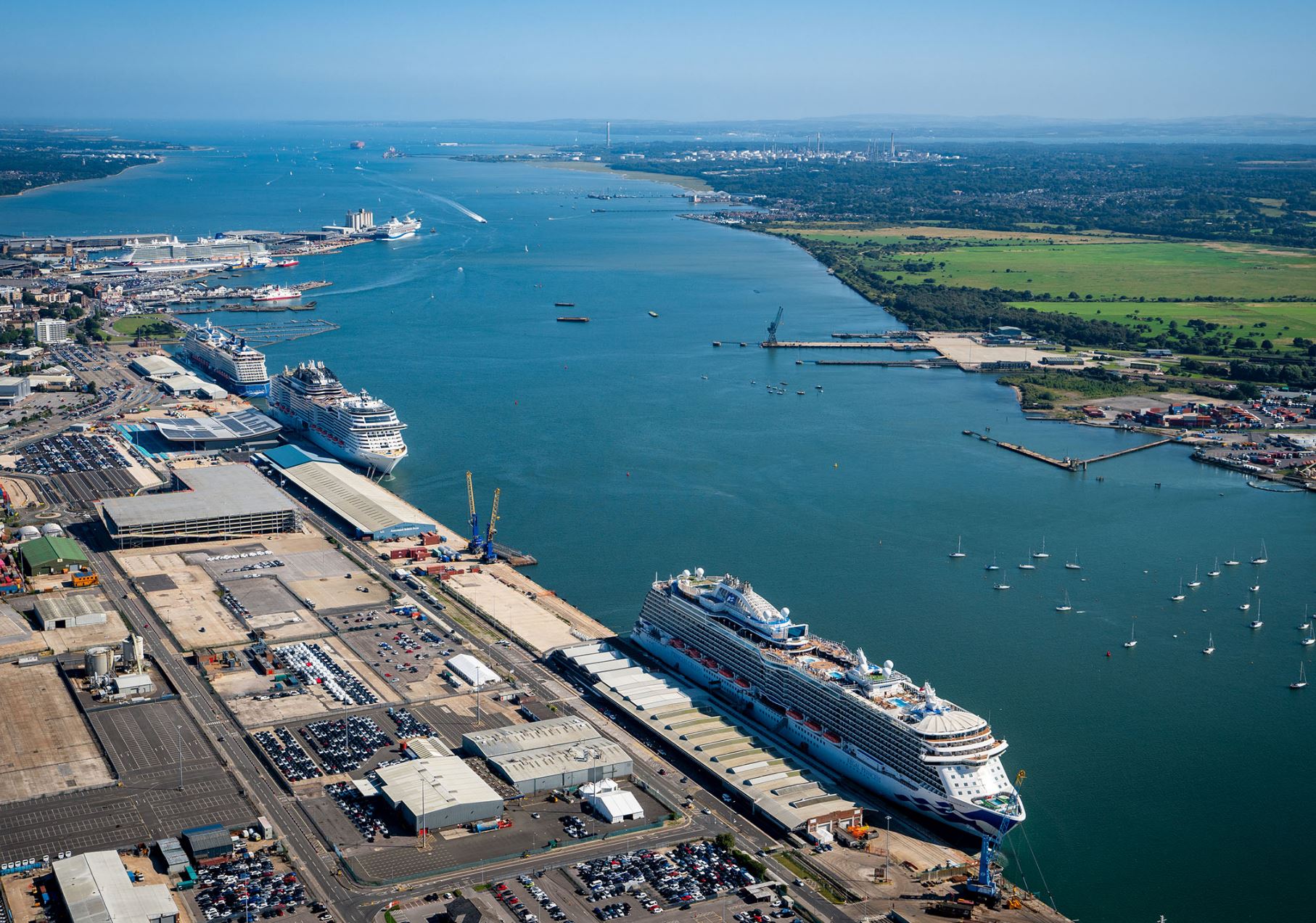 cruise ship dock southampton uk