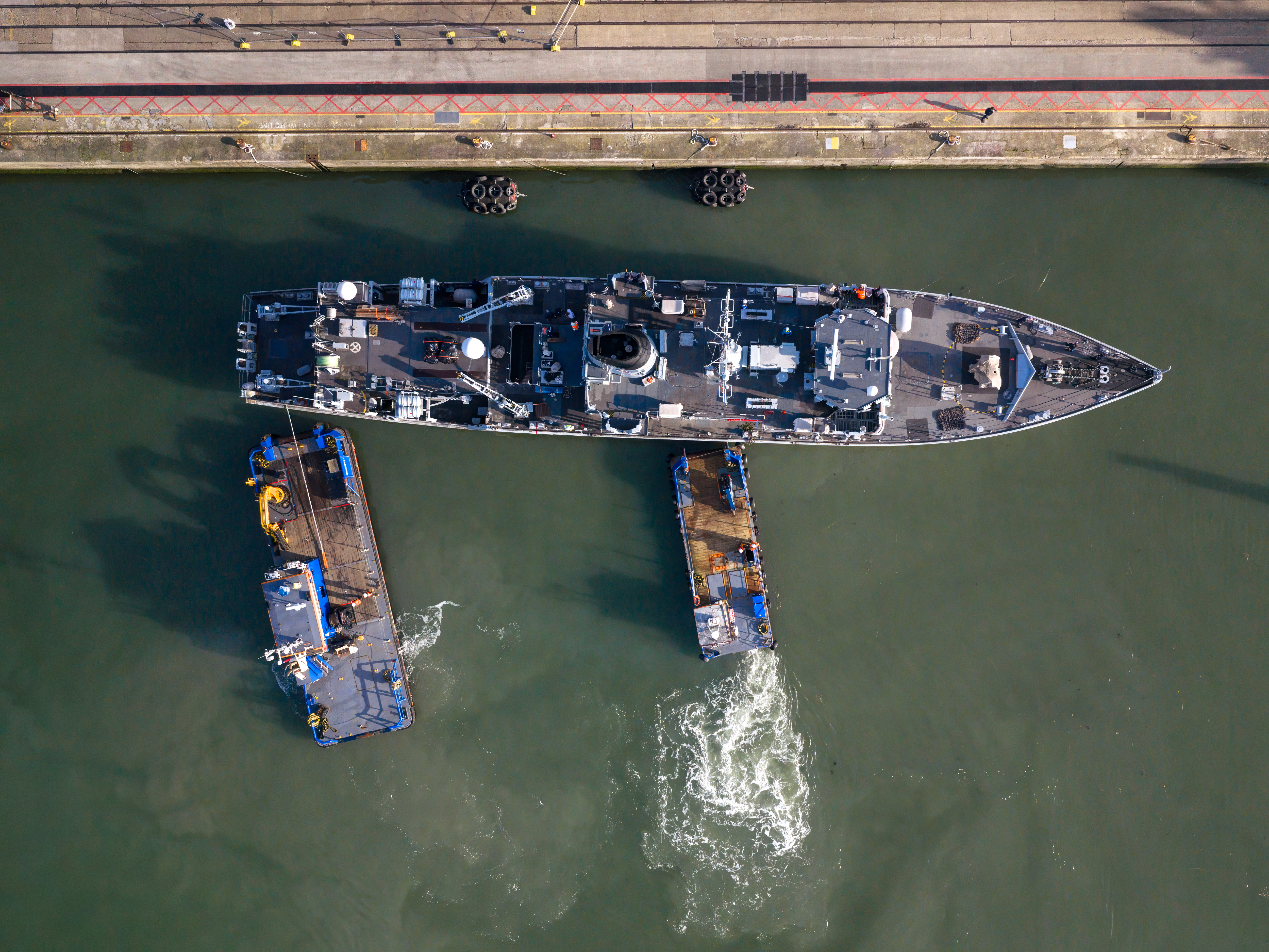 ROLLDOCK X MIDDLETON X ABP X SOLENT SKY SERVICES4 (1)